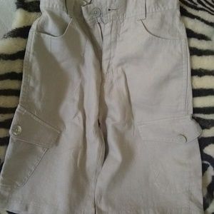 Boys khaki linen shorts, size 6-7